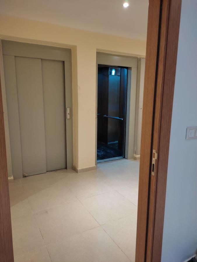 Superbe Appartement bien équipé au centre de la ville d'Uchda  Exterior foto